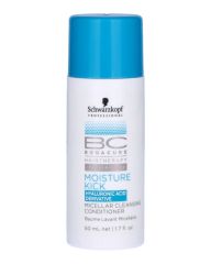 Moisture Kick Spray ist ein leichtes Spray Conditioner